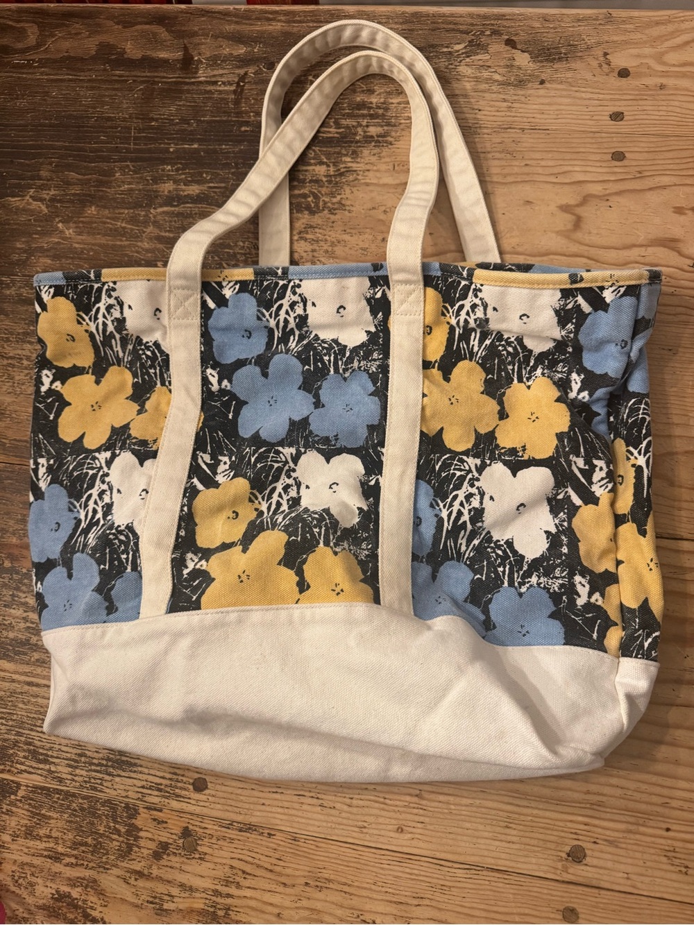 UNIQLO Andy Warhol Flower Tote in great shape hard to find
